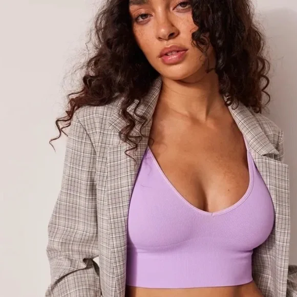 NWT Free People Ali Low-Back Seamless Bra in Amethyst Ice (lavender). Size M/L. - Picture 3 of 7